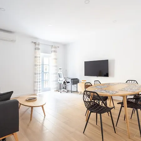 Casa Del Marinero By Livework * Cádiz